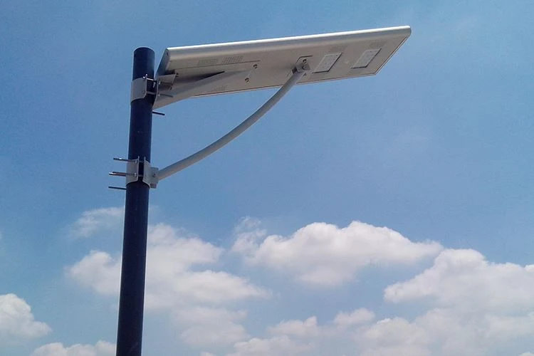 Cum se configurează panourile solare și bateriile