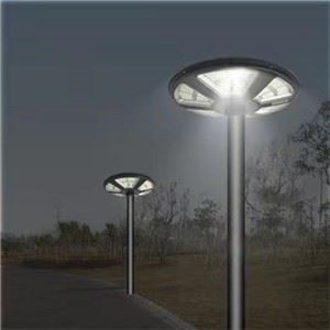 Lumini pentru pasarela cu panouri solare