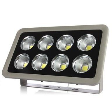 Lumini LED calde